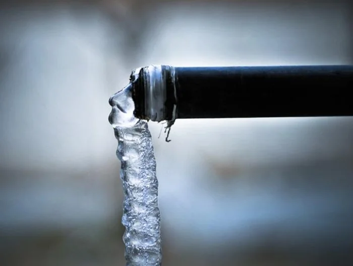 ppr水管橡塑保溫套管，防止管道結(jié)冰