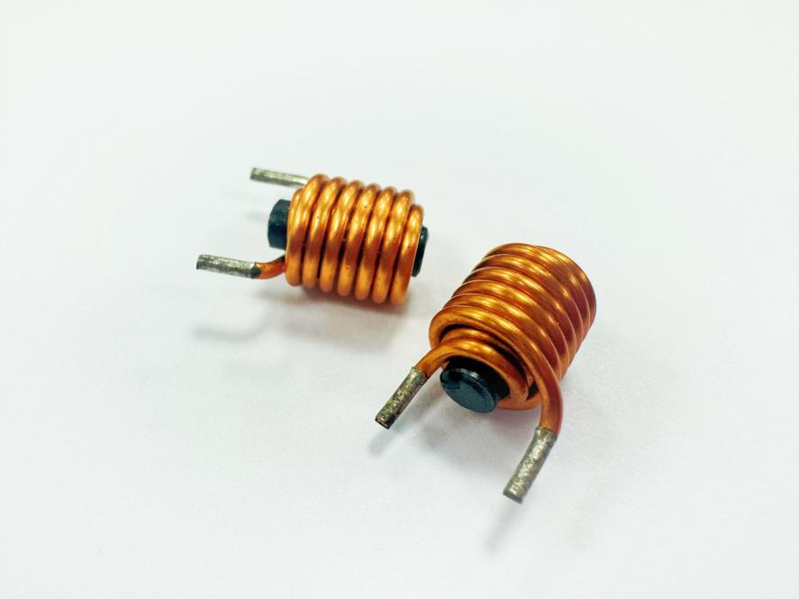 蘇州谷景電子，光伏逆變器效率提升 棒型電感技術發揮關鍵作用