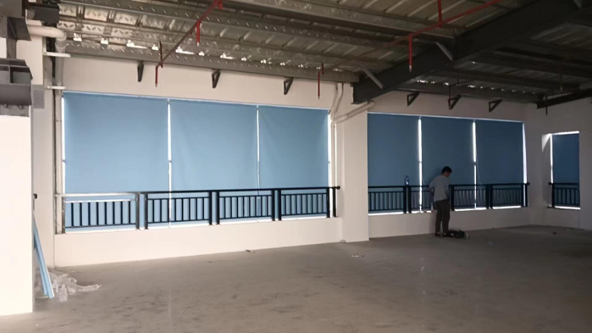 绍兴办公室窗帘半遮光卷帘,办公室窗帘