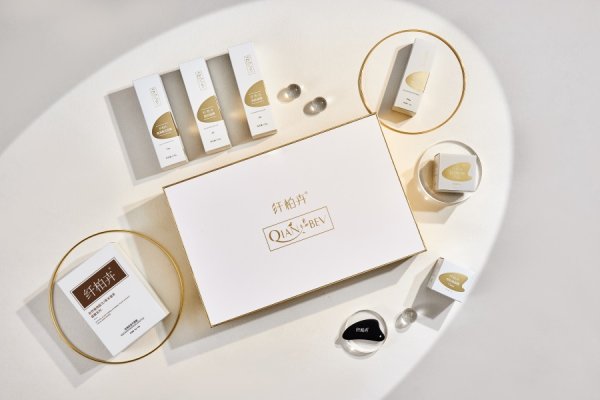 纖柏卉貫絡妍套盒