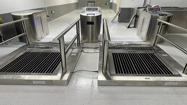 云南食品廠鞋底清洗機(jī)支持非標(biāo)定制 值得信賴 蘇州德爾賽電子供應(yīng);