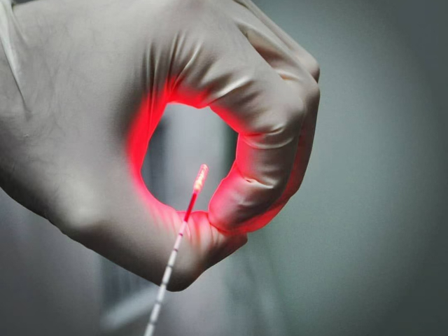 上海點(diǎn)射光纖國產(chǎn)半導(dǎo)體激光治療儀三甲醫(yī)院合作背書 歡迎來電 上海優(yōu)福通醫(yī)療設(shè)備供應(yīng);