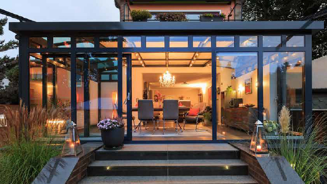 鋼化玻璃陽光房測量 因諾門窗供應(yīng)