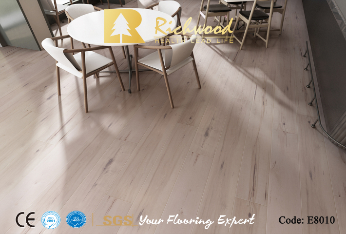 遷西強化地板怎么鋪