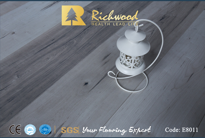 常州現(xiàn)代化強化地板要多少錢 歡迎來電 常州市潤林裝飾材料供應(yīng)