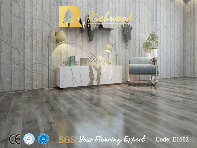 中國香港本地木質強化地板行業,木質強化地板