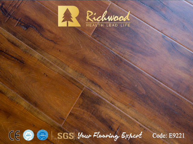 常州家居強化地板供應商 誠信經(jīng)營 常州市潤林裝飾材料供應