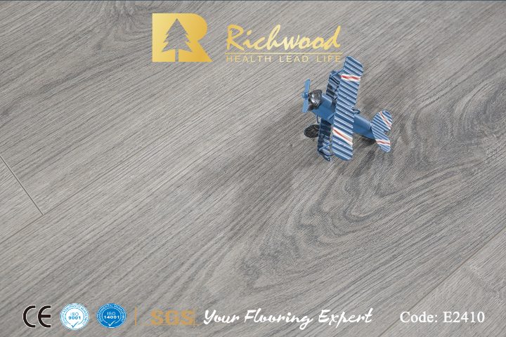 黑龍江壓花木質強化地板收費