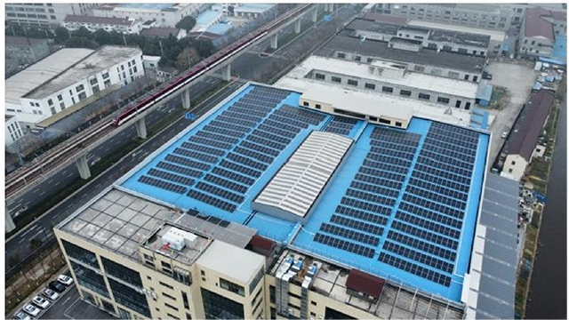 光伏發(fā)電造價(jià)多少?企業(yè)/家庭成本+補(bǔ)貼+回本周期全攻略