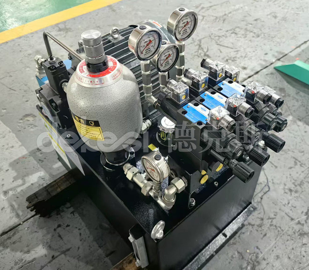 ���ػ���СҺѹվ