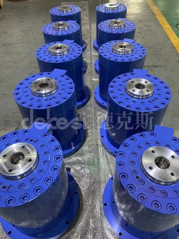 ������͸�