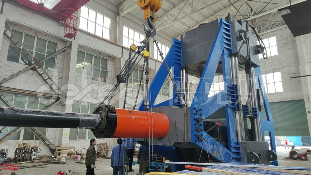 ������͸�