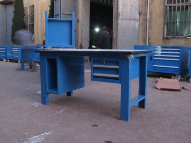 無錫防靜電工作臺定制 南京宏佳金屬制品供應(yīng)