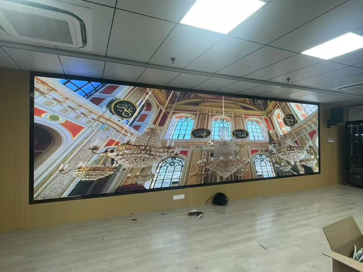 Screen Led Hall Indoor LED Display for Corporate Conference Hall | P2.5 Fixed LED Screen