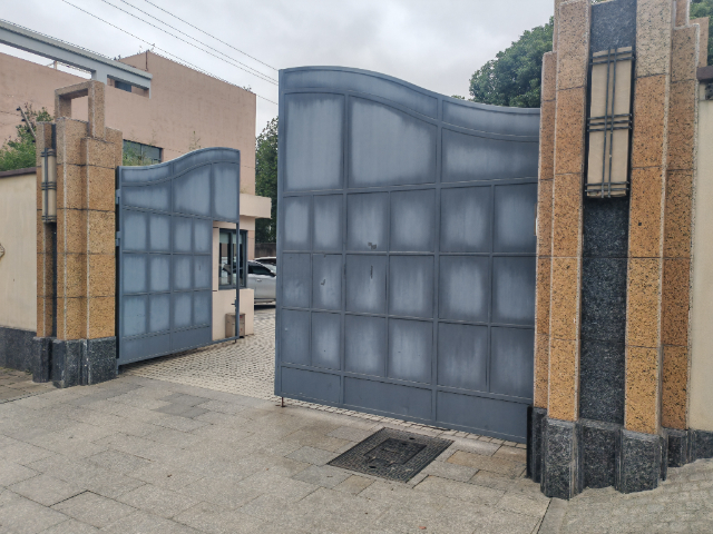 地方單元門按需定制 誠信服務 上海焰明門窗科技供應