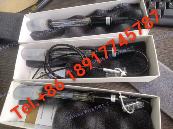 EUTECH優(yōu)特pH電極ECFG7350401B 產(chǎn)品特點(diǎn)：受保護(hù)的感測器設(shè)計(jì)?- 具有感測器保護(hù)罩，非常適合低溫測量；可再填充參比?- 採用可填充設(shè)計(jì)