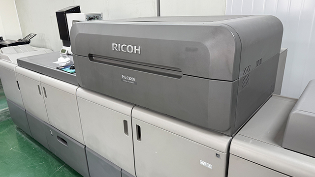 江蘇定制后道加工騎馬訂 蘇州市億利達(dá)印刷供應(yīng);