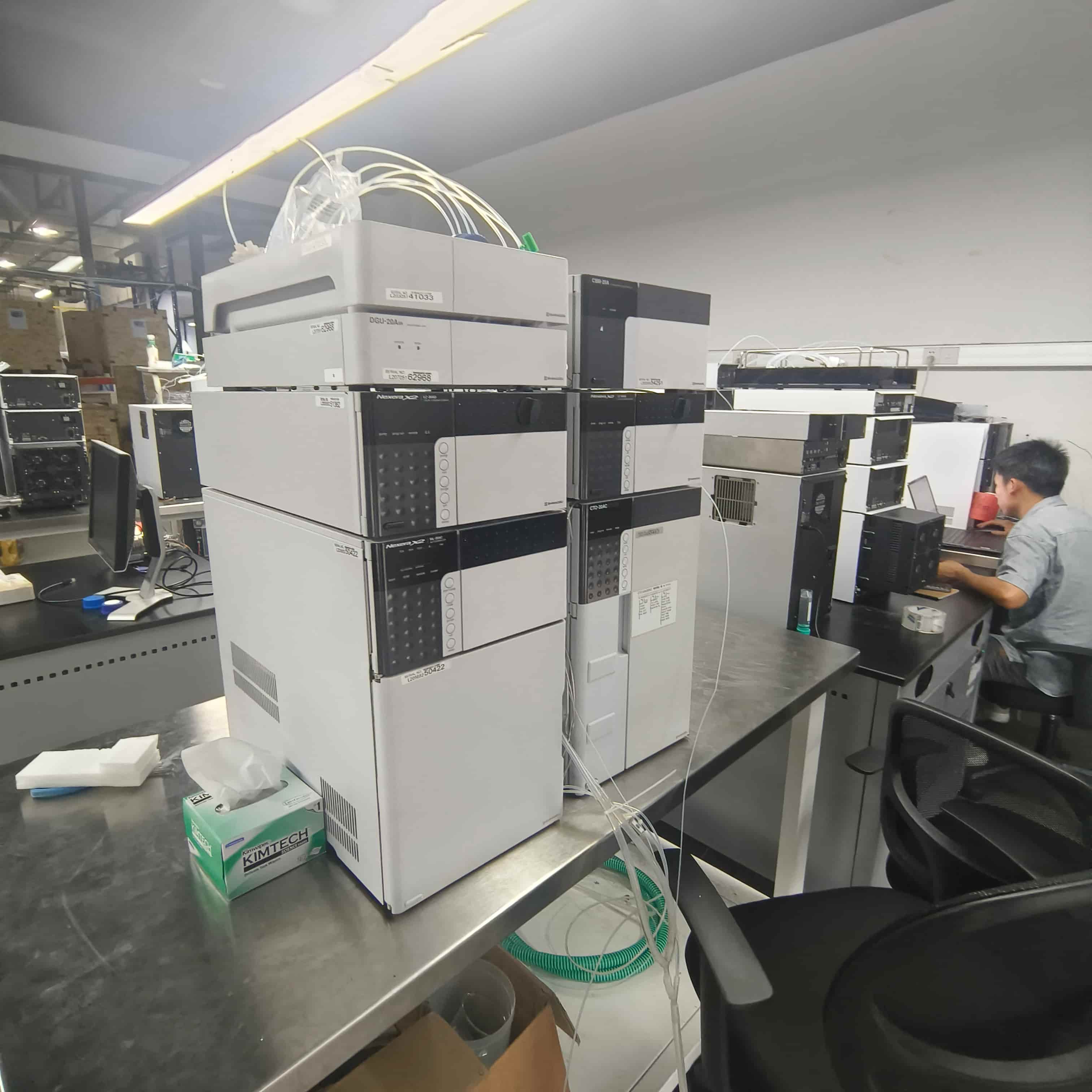 Shimadzu LC30A Liquid Chromatograph