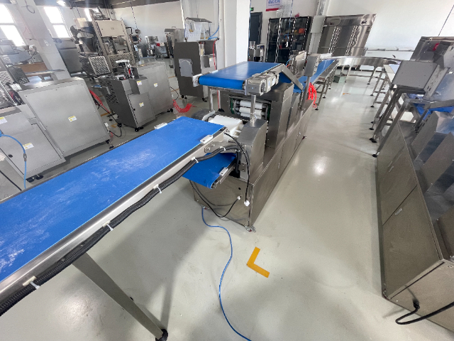 杭州一体化半自动虾饺机,半自动虾饺机