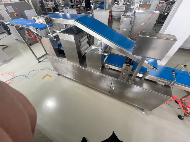 杭州一体化半自动虾饺机,半自动虾饺机