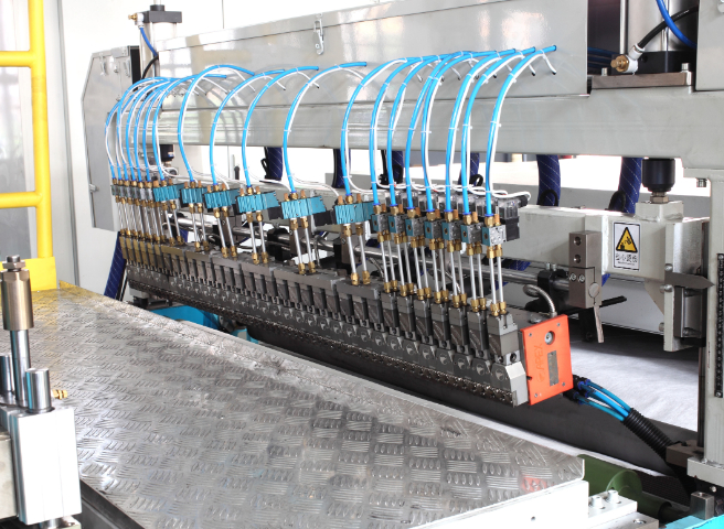 合肥多功能过滤用撒碳喷涂复合机技术指导,多功能过滤用撒碳喷涂复合机