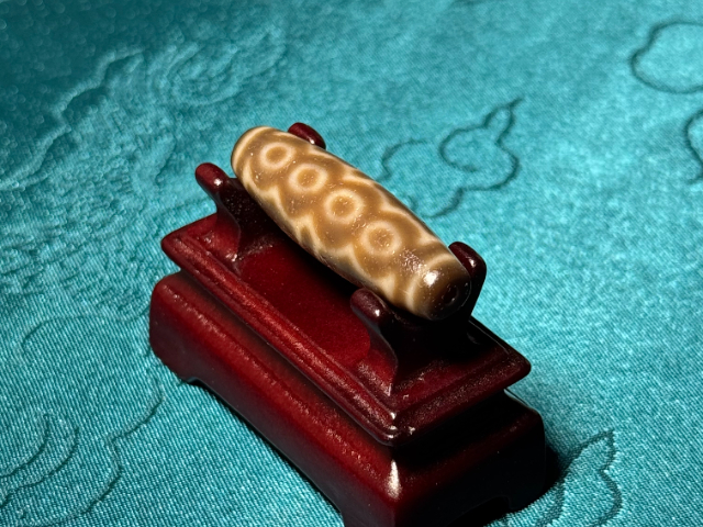 山東創(chuàng)新地覺醒十五眼天珠優(yōu)勢 客戶至上 肥城地覺醒天珠珠寶供應