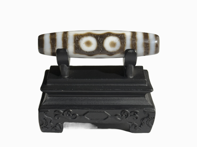 泰安纸盒地觉醒亿年蕴粹天珠分析