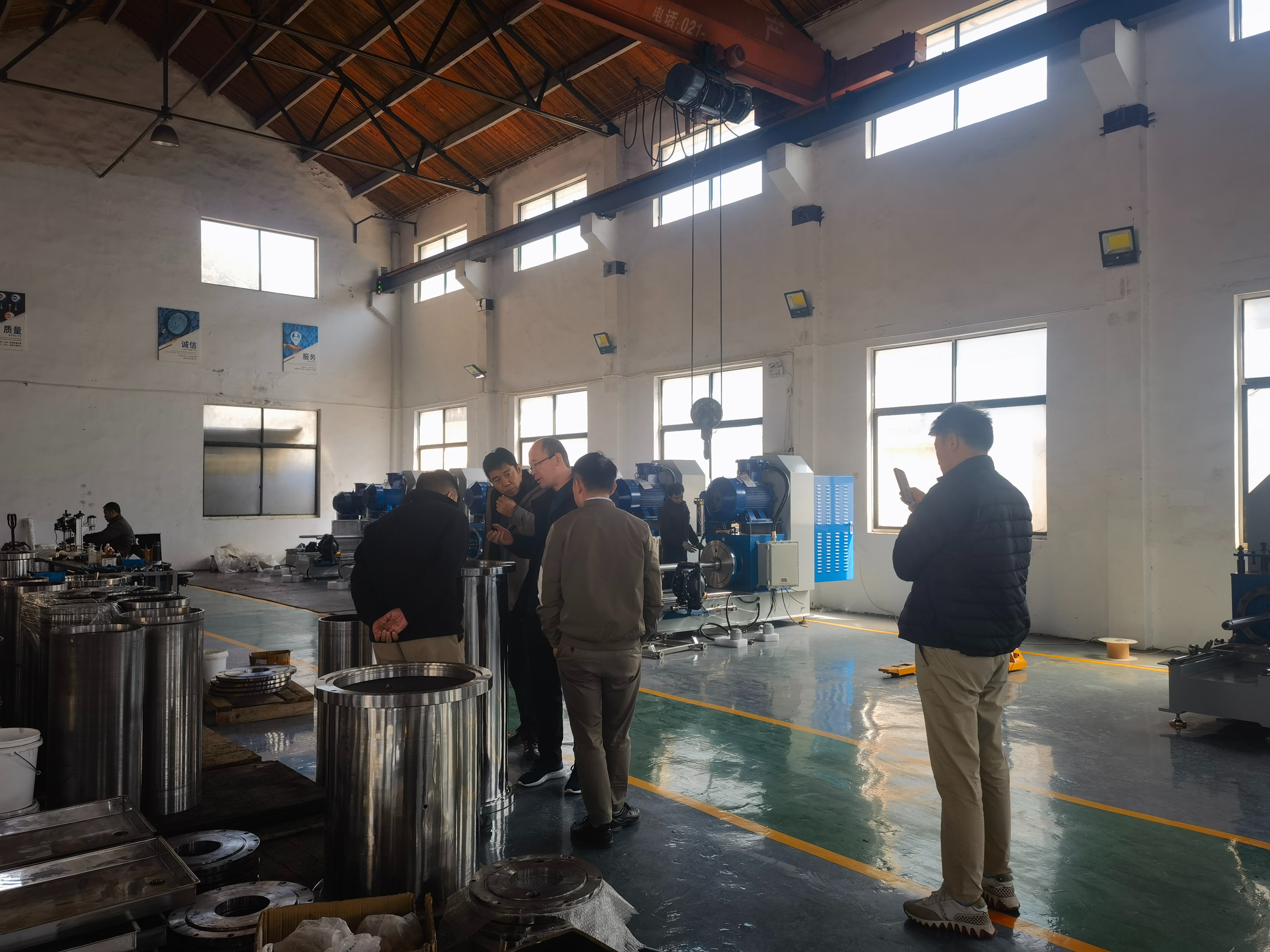 歡迎河北八源生物李總等人來我司蒞臨指導