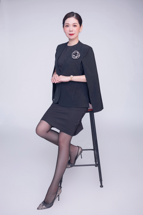 ?姚瑰玥老師企業管理培訓講師簡介-商務禮儀專家-百慧豐-企培網