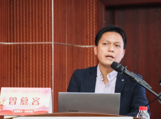 曾慕容老師企業管理培訓講師簡介-高級通信工程師-百慧豐-企培網