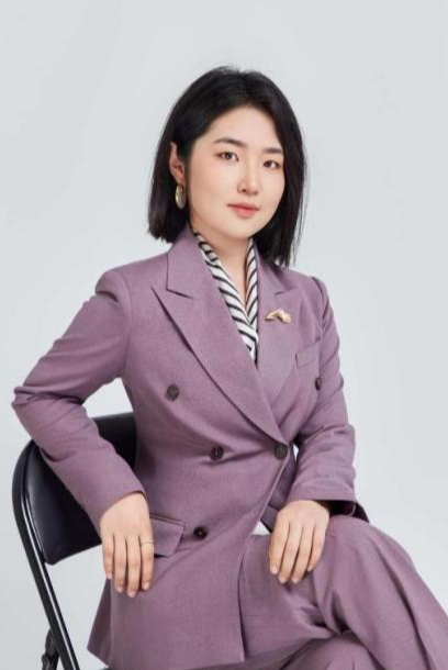 于伊一老師企業(yè)管理培訓(xùn)講師簡(jiǎn)介-中基層協(xié)作管理沙盤(pán)研發(fā)專家-百慧豐-企培網(wǎng)