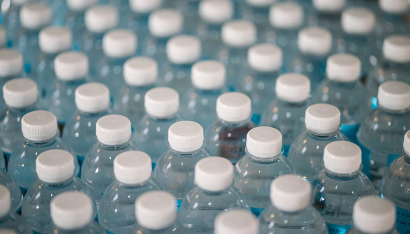 飲用水是指可以不經(jīng)處理,直接供給人體飲用的水