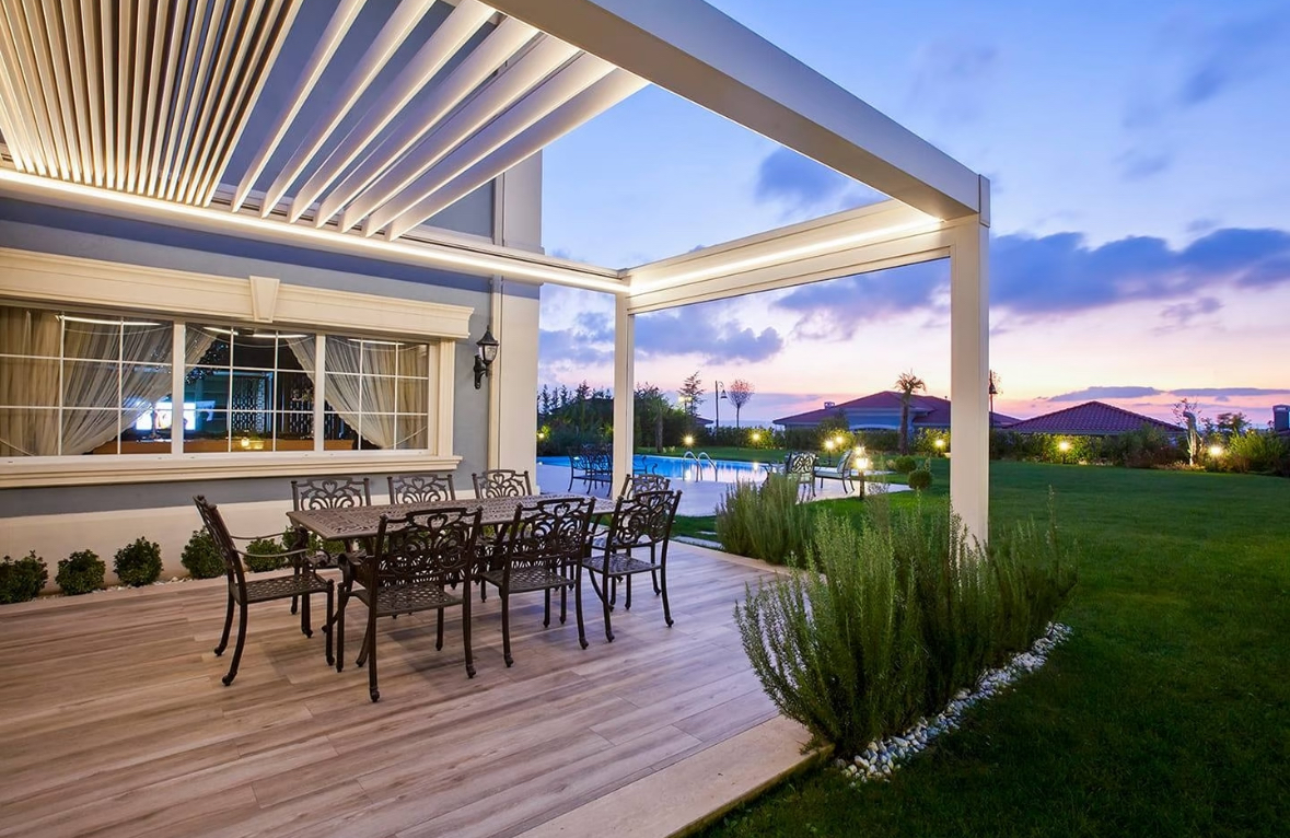 PVC电动折叠天幕