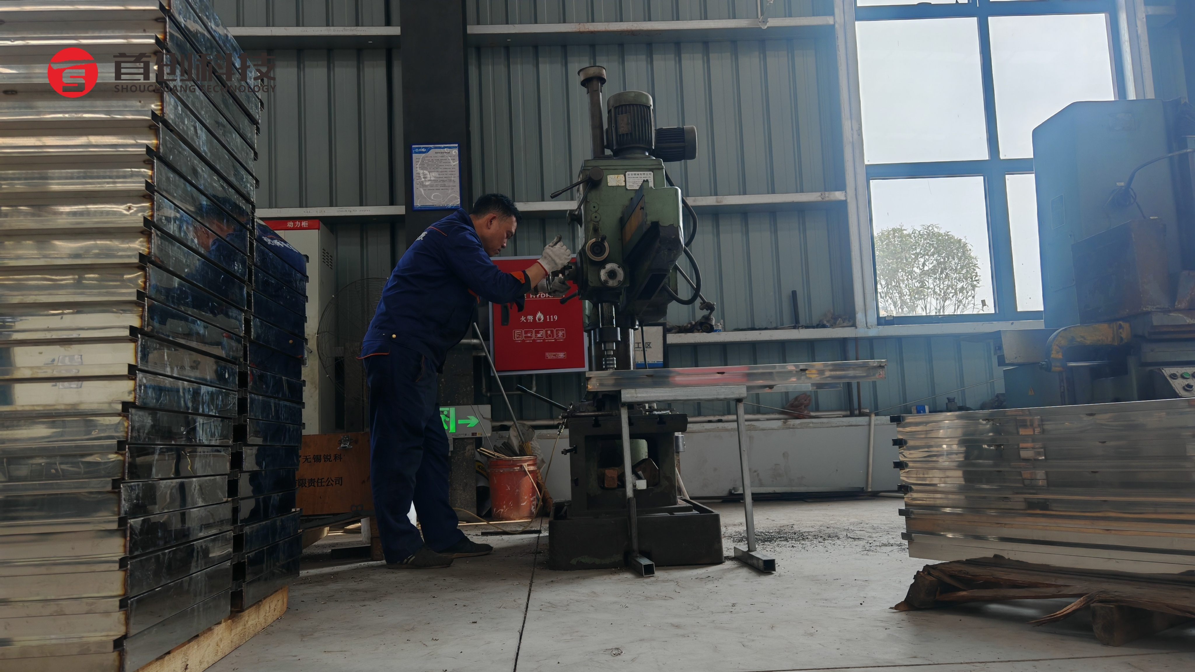 以平凡創(chuàng)造不凡，致敬勞動(dòng)者！