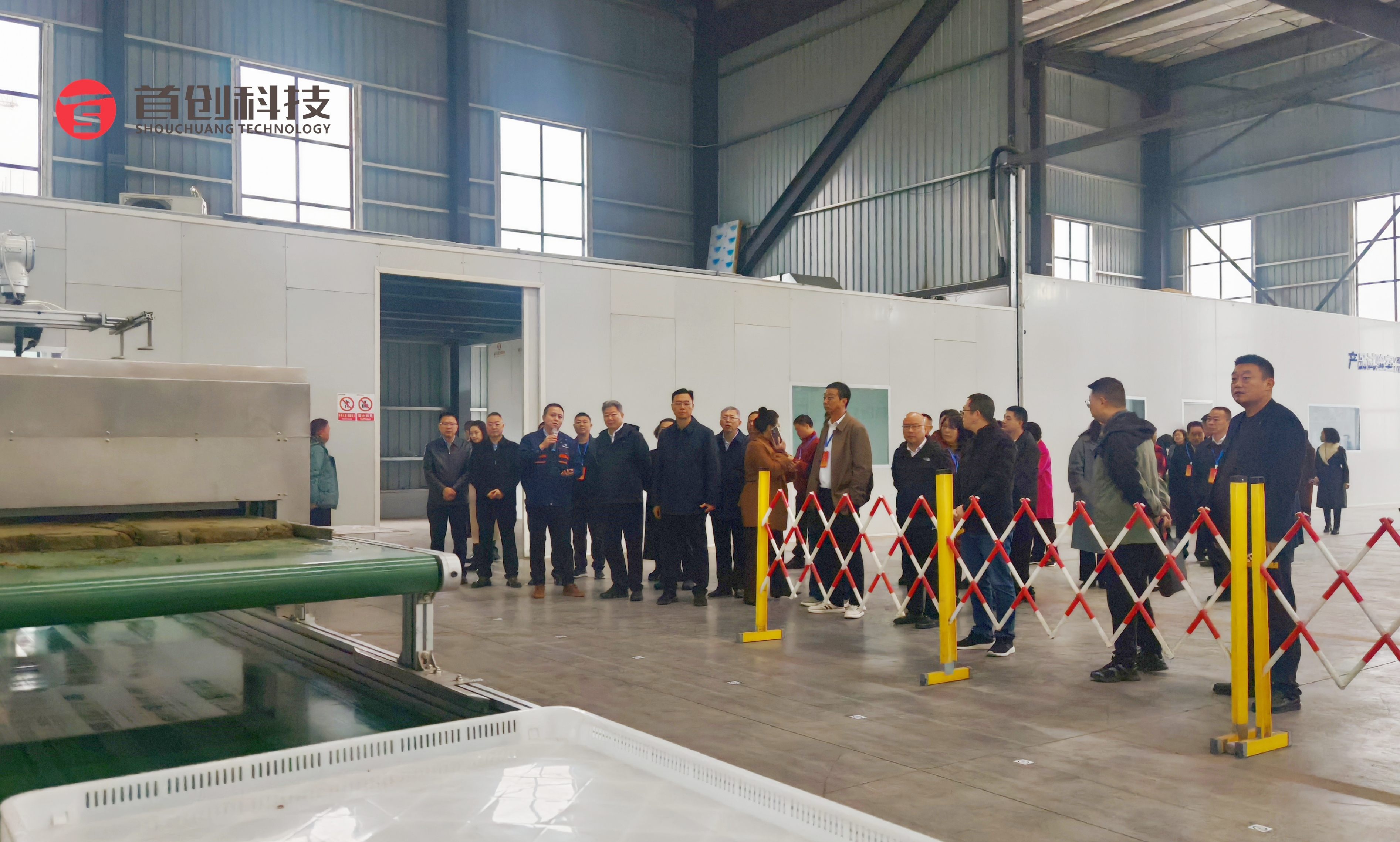 高坪區(qū)人大常委會(huì)組織駐區(qū)市人大代表集中視察經(jīng)濟(jì)社會(huì)發(fā)展情況