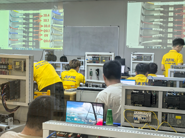 東莞QPLC入門 歡迎咨詢 龍豐自動(dòng)化培訓(xùn)學(xué)校供應(yīng)