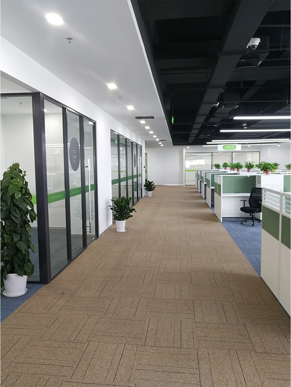 某化學研究所示例