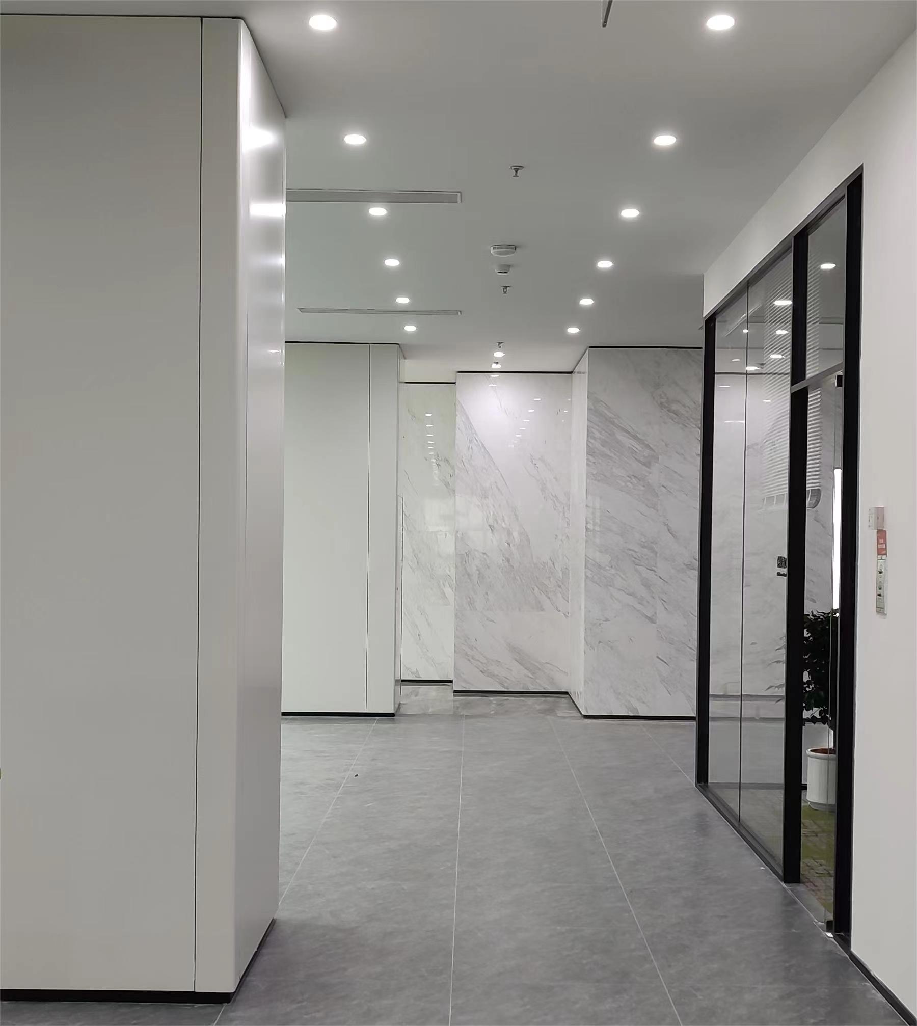 不同规格的钢制墙板在建筑中的应用效果_南京德瑞斯金属科技有限公司