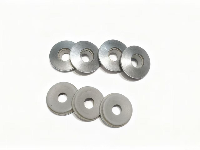 廣東防水密封橡膠金屬復(fù)合墊片廠家哪里有,復(fù)合墊片