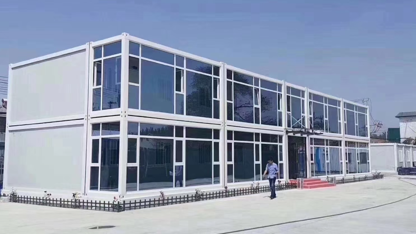 遼寧大型住人集裝箱多少錢一個(gè) 蘇州齊筑彩鋼板活動(dòng)房供應(yīng)