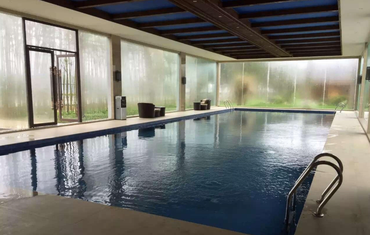 度假村溫泉設(shè)備廠家 來(lái)電咨詢 四川普羅帝泳池浴室設(shè)備安裝供應(yīng)