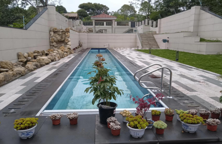 成都學(xué)校泳池設(shè)計公司推薦 歡迎來電 四川普羅帝泳池浴室設(shè)備安裝供應(yīng)