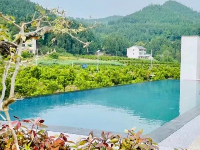 成都恒温泳池设备厂家,泳池建造