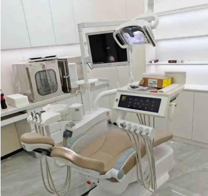 牙科手術(shù)椅控制器案例