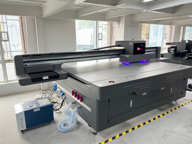 金屬動漫周邊UV打印機(jī)批發(fā)價格 廣州百川數(shù)碼設(shè)備供應(yīng)