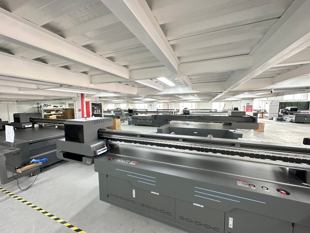 金屬動漫周邊UV打印機市價 廣州百川數碼設備供應