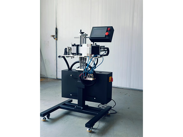 嘉定不干膠貼標(biāo)機 上海勁昊物流設(shè)備供應(yīng);