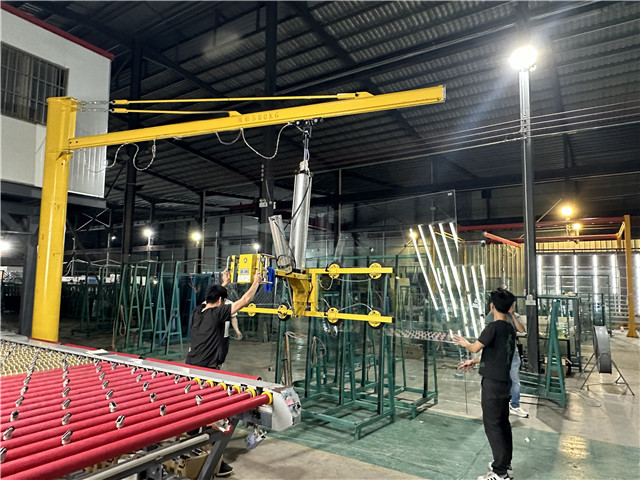 廣州紙板桶吸吊機(jī) 廣州歐力德智能機(jī)械設(shè)備供應(yīng);