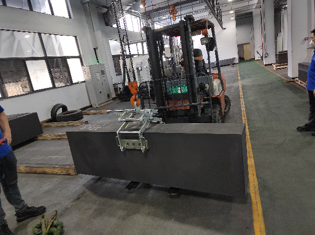廣州上下料機(jī)械手價(jià)格 廣州歐力德智能機(jī)械設(shè)備供應(yīng)