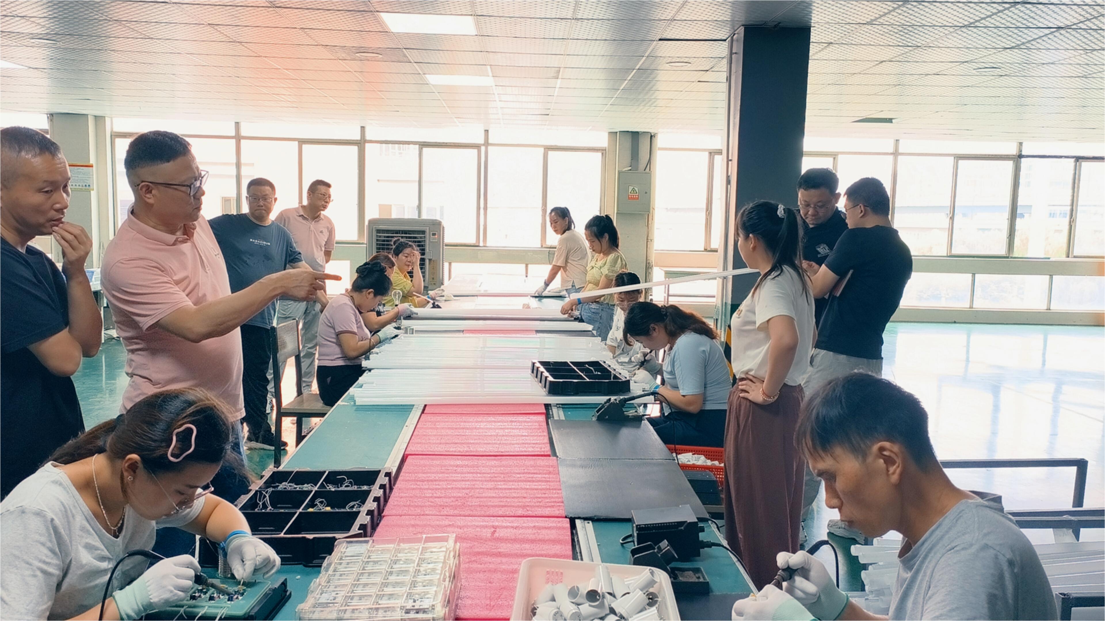 晶映節(jié)能照明代理